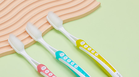 This magical toothbrush will make you say goodbye to toothpaste from now on