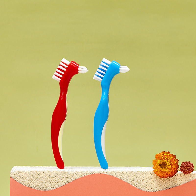 Denture's Toothbrush