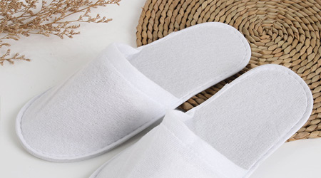 What are the fabrics for disposable slippers used in hotels